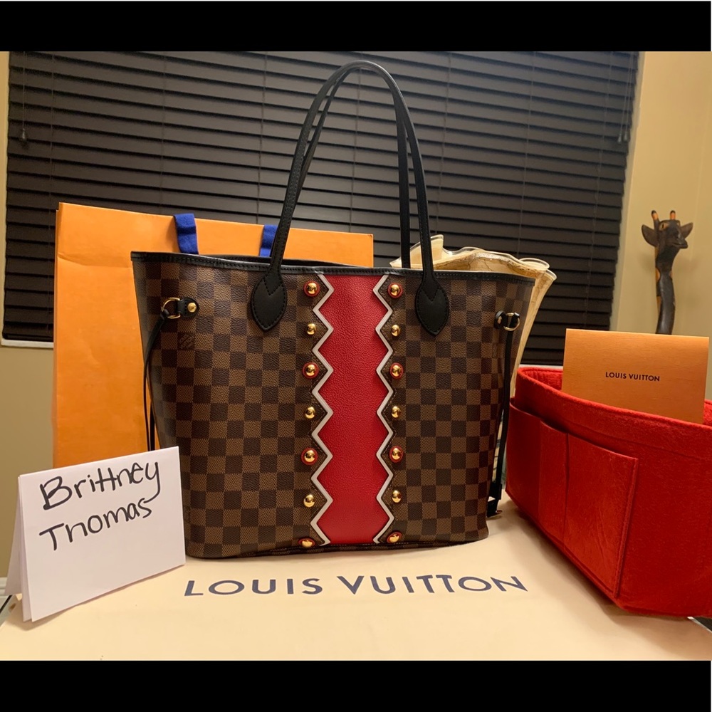 SOLD! Louis Vuitton Neverfull MM Karakoram